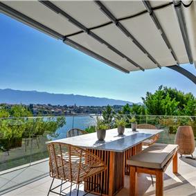 4 Bedroom Villa with Pool, Sumartin, sleeps 8